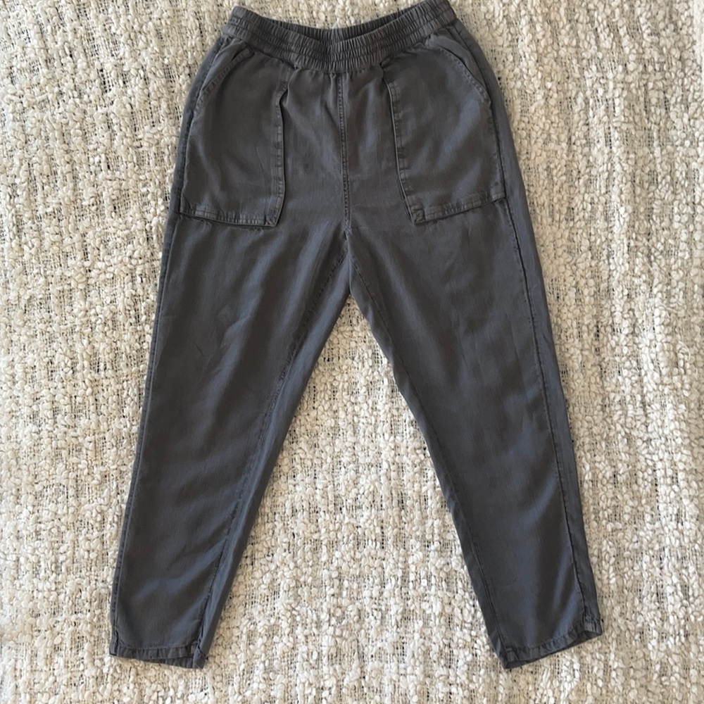 TREASURE & BOND- gray casual flowy pants
